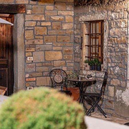 Wine House Rakar Pensionat Gračišče Exteriör bild