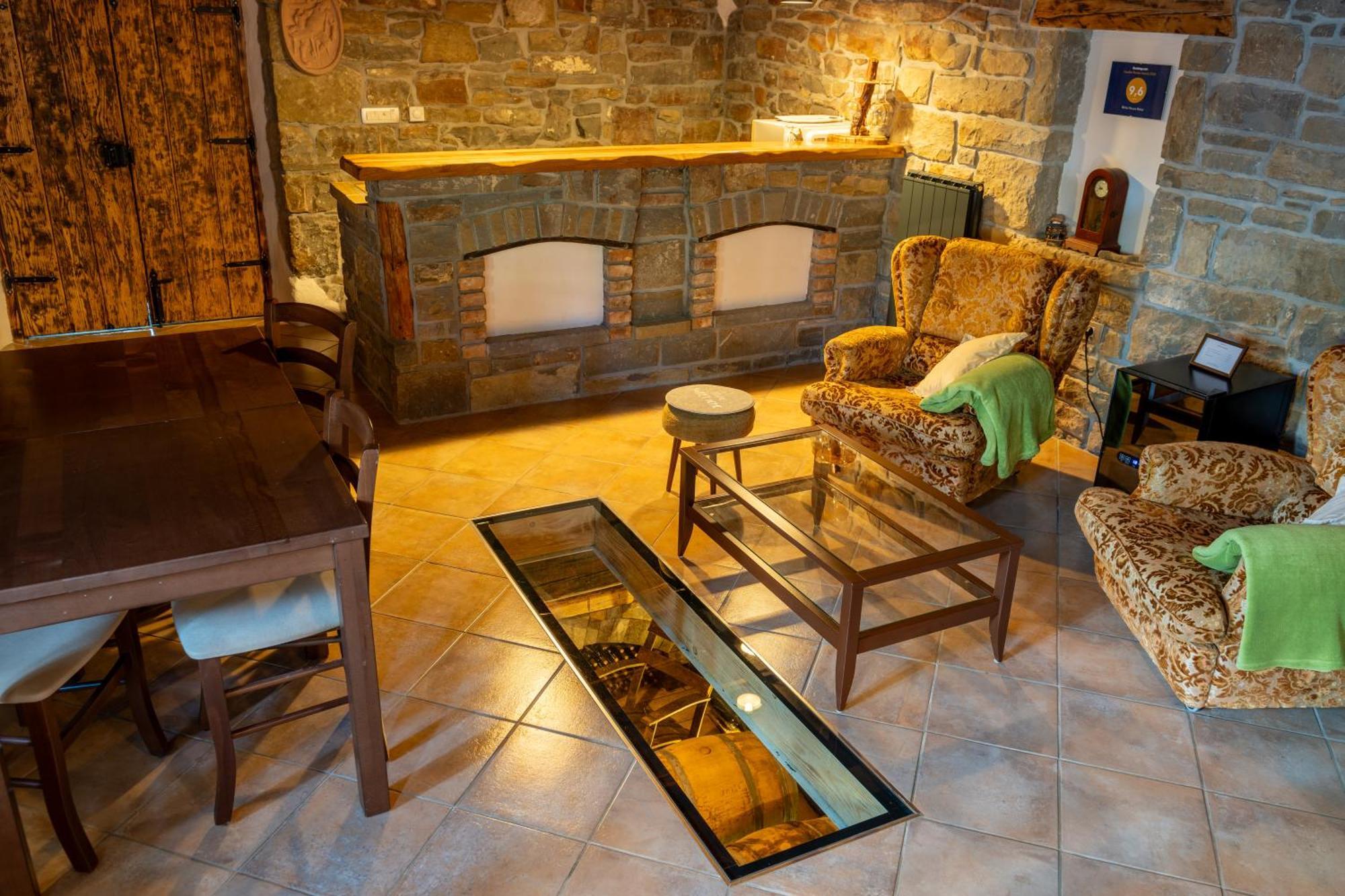 Wine House Rakar Pensionat Gračišče Exteriör bild