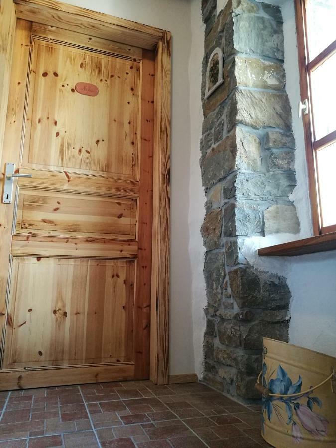 Wine House Rakar Pensionat Gračišče Exteriör bild